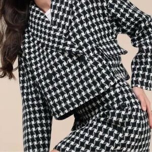 NATIVE YOUTH Black and White Houndstooth Blazer